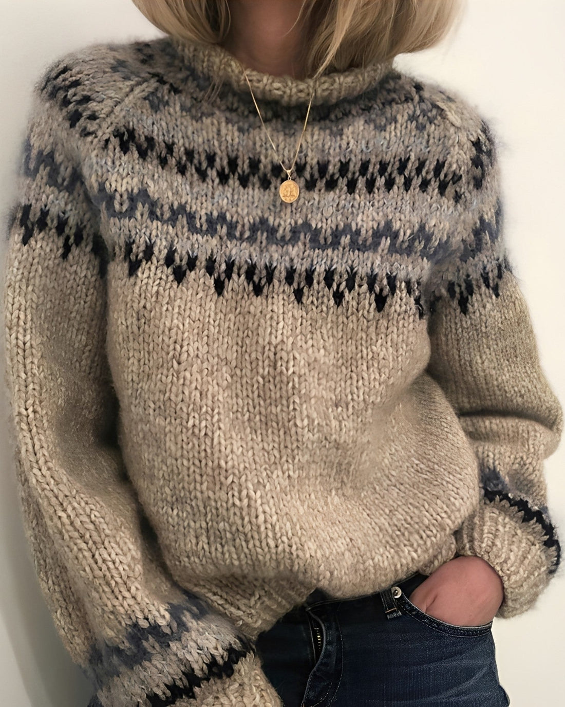 Armani - Pull chaud à col roulé pour femmes